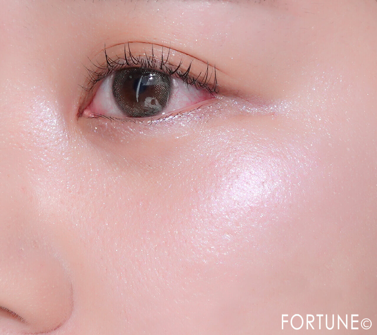 CANMAKE（キャンメイク）　『むにゅっとハイライター』　05