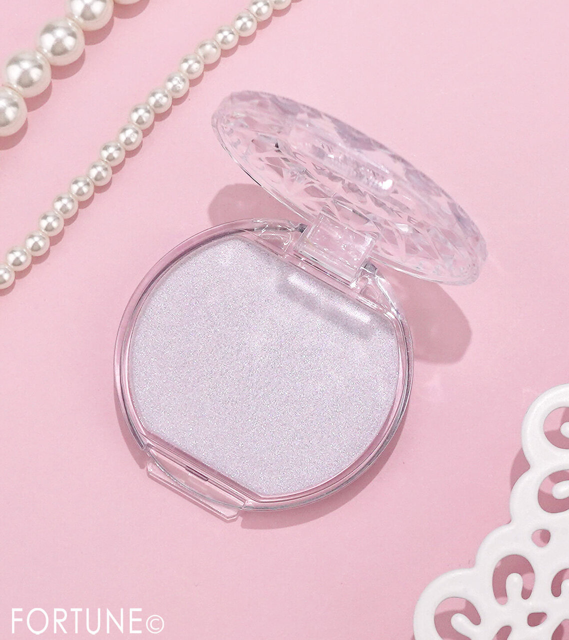 CANMAKE（キャンメイク）　『むにゅっとハイライター』