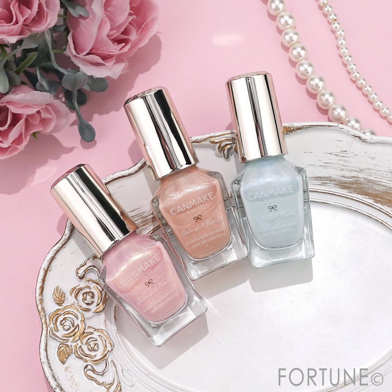 CANMAKE（キャンメイク）　『カラフルネイルズ』