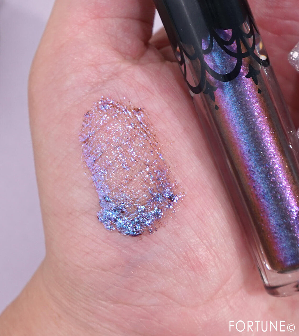 ANNA SUI COSMETICS（アナ スイ コスメティックス）　『アナ スイ リキッド アイカラー』