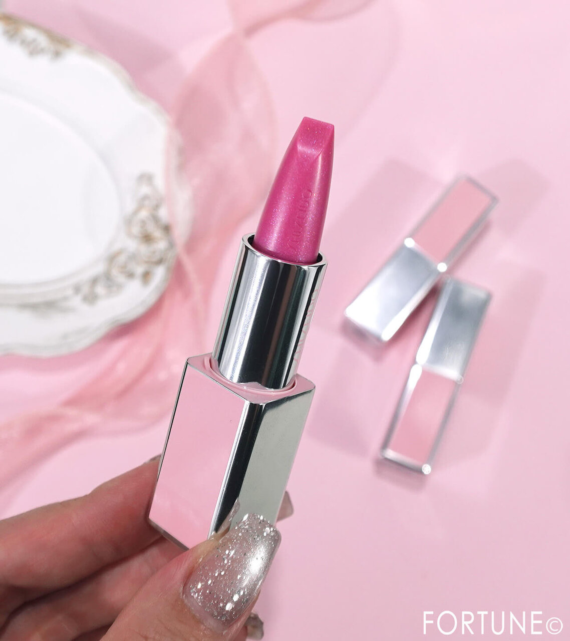 SHISEIDO（資生堂）　テクノサテン ジェル リップスティック　 限定ピンクコレクション