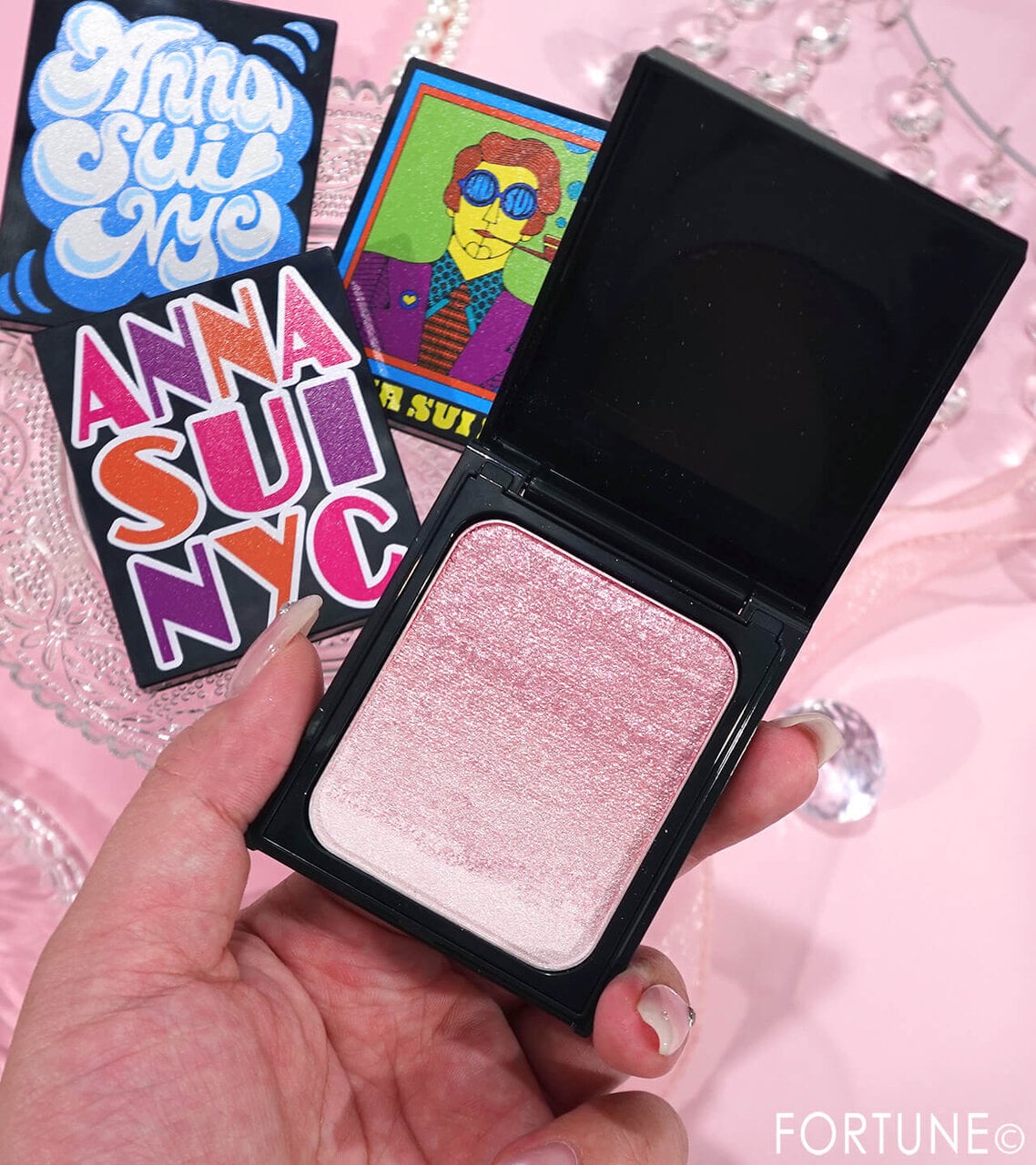 ANNA SUI COSMETICS（アナ スイ コスメティックス）　2026年夏新作コスメ　『アナ スイ シマリング パウダー』