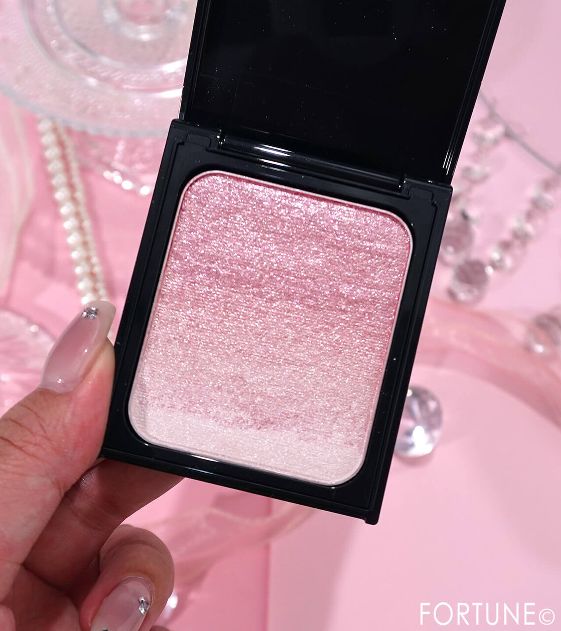 ANNA SUI COSMETICS（アナ スイ コスメティックス）　　『アナ スイ シマリング パウダー』