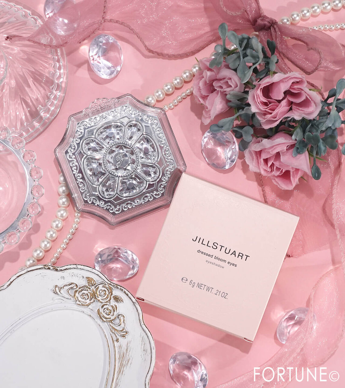 JILL STUART Beauty（ジルスチュアート　ビューティ）『ジルスチュアート　ドレスドブルーム アイズ』