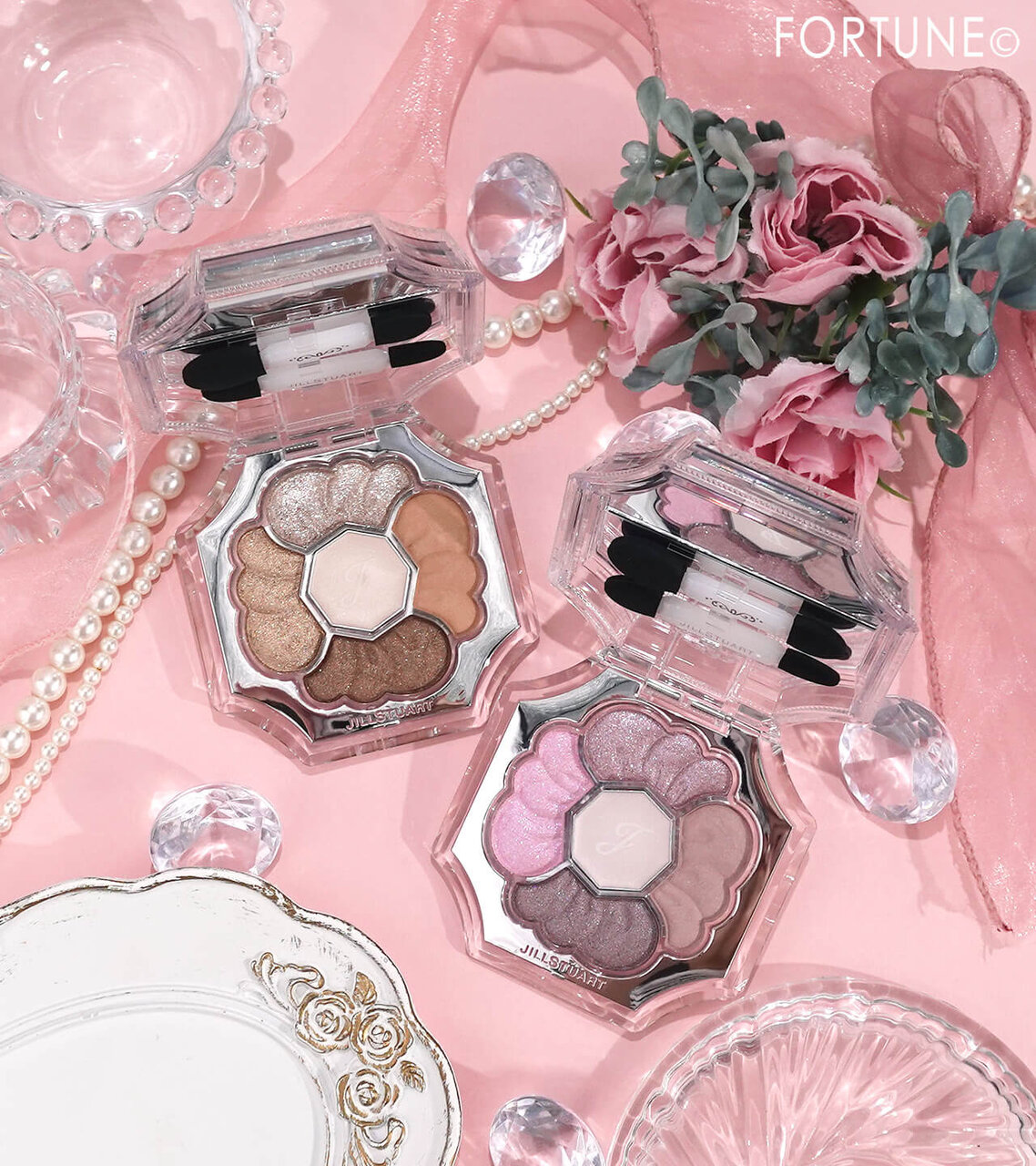 JILL STUART Beauty（ジルスチュアート　ビューティ）『ジルスチュアート　ドレスドブルーム アイズ』