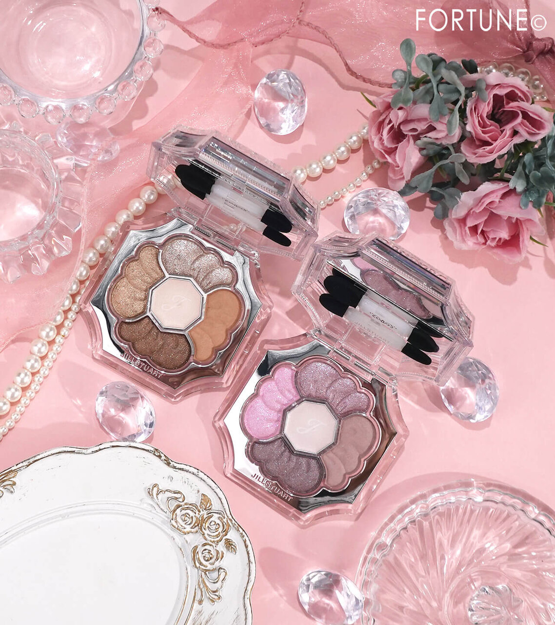 JILL STUART Beauty（ジルスチュアート　ビューティ）『ジルスチュアート　ドレスドブルーム アイズ』