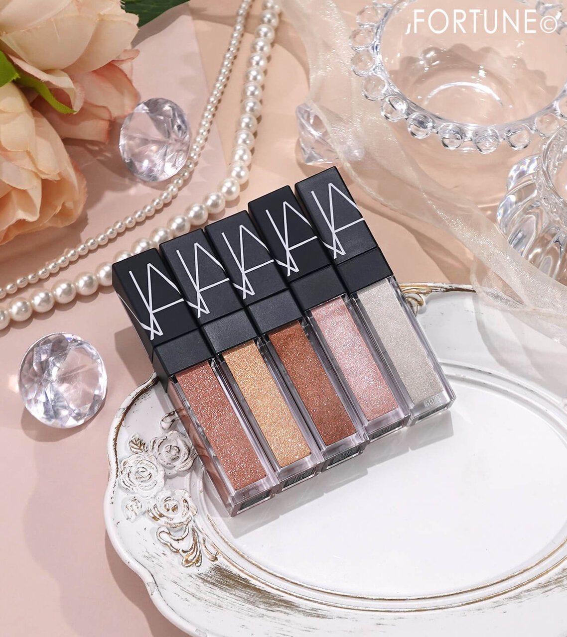 NARS（ナーズ）2026年秋新作コスメ『NARS スパークリングセダクション リキッドアイシャドー』