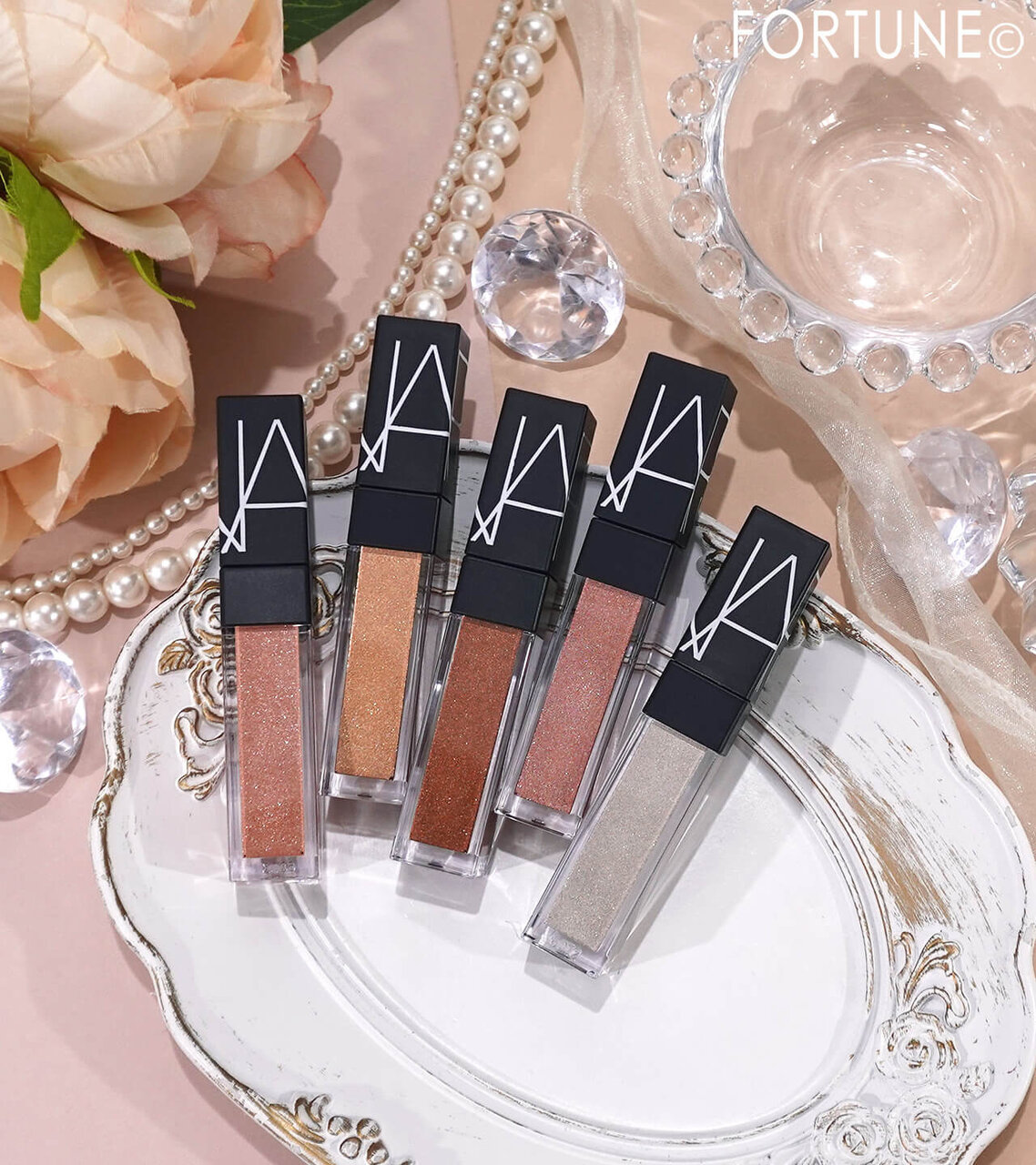 NARS（ナーズ）『NARS スパークリングセダクション リキッドアイシャドー』