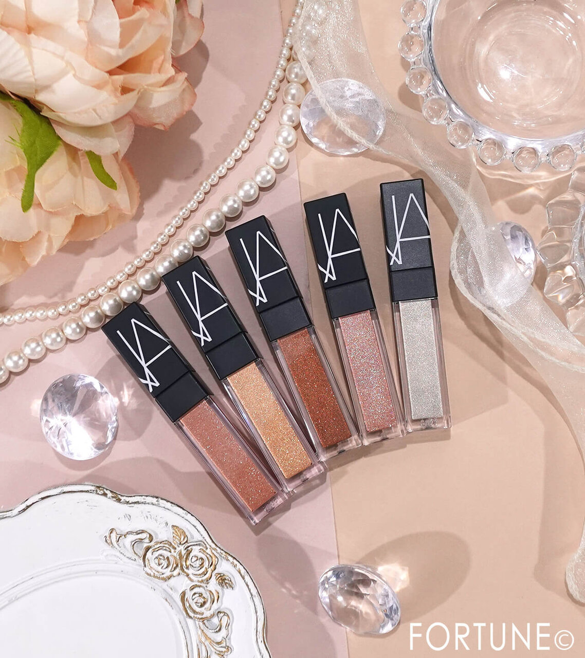 NARS（ナーズ）『NARS スパークリングセダクション リキッドアイシャドー』