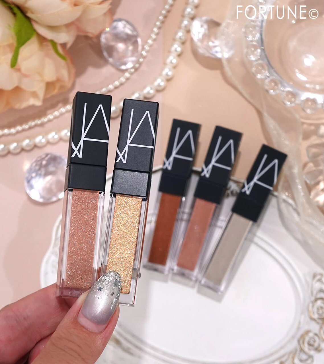 NARS（ナーズ）『NARS スパークリングセダクション リキッドアイシャドー』