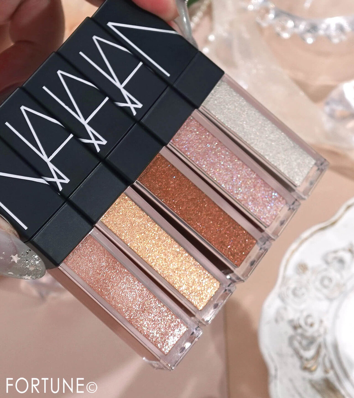 NARS（ナーズ）『NARS スパークリングセダクション リキッドアイシャドー』