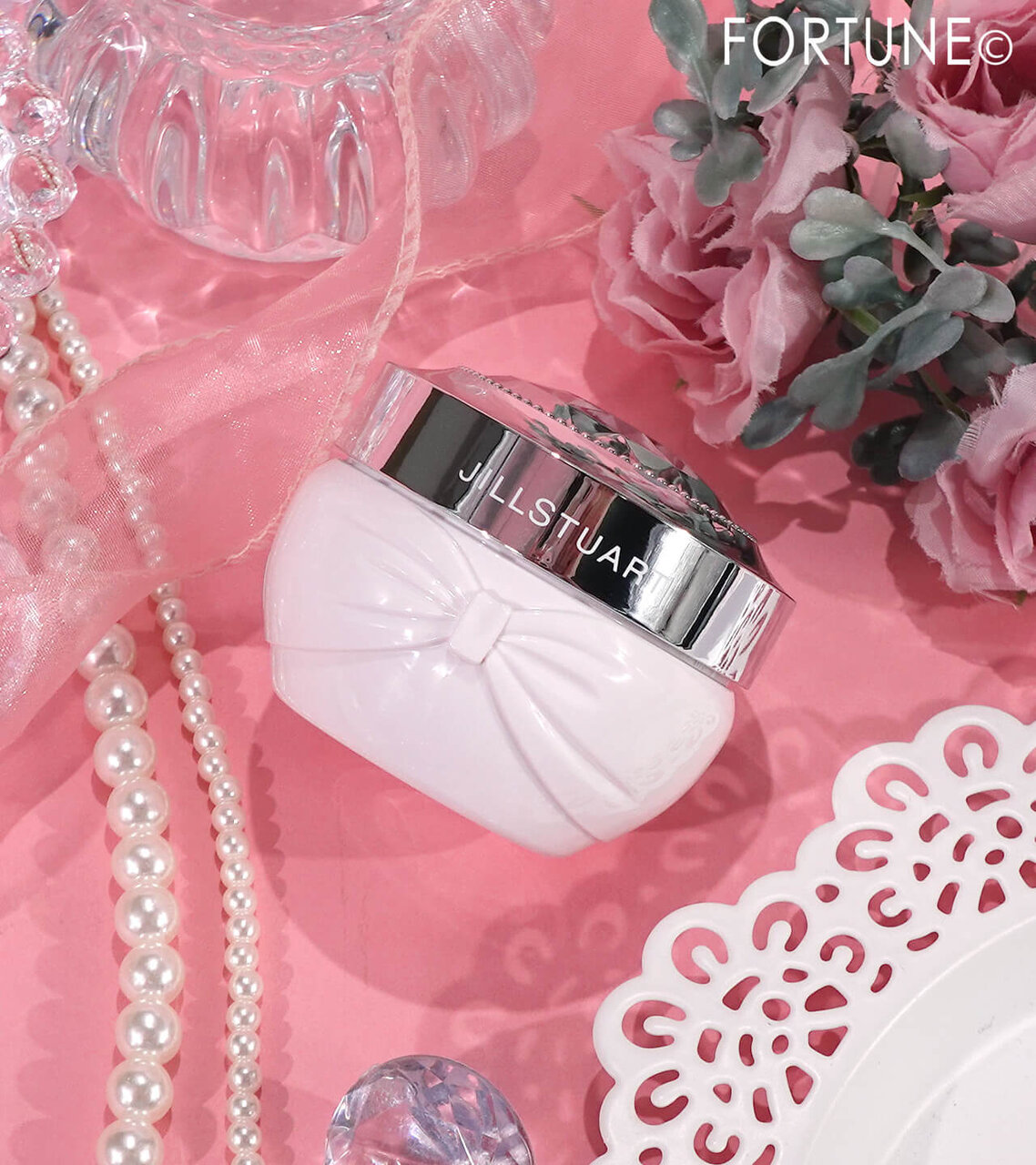 JILL STUART Beauty（ジルスチュアート　ビューティ）　『ジルスチュアート　ネクターピーチ　ハンドクリーム　ディープモイスチュア』