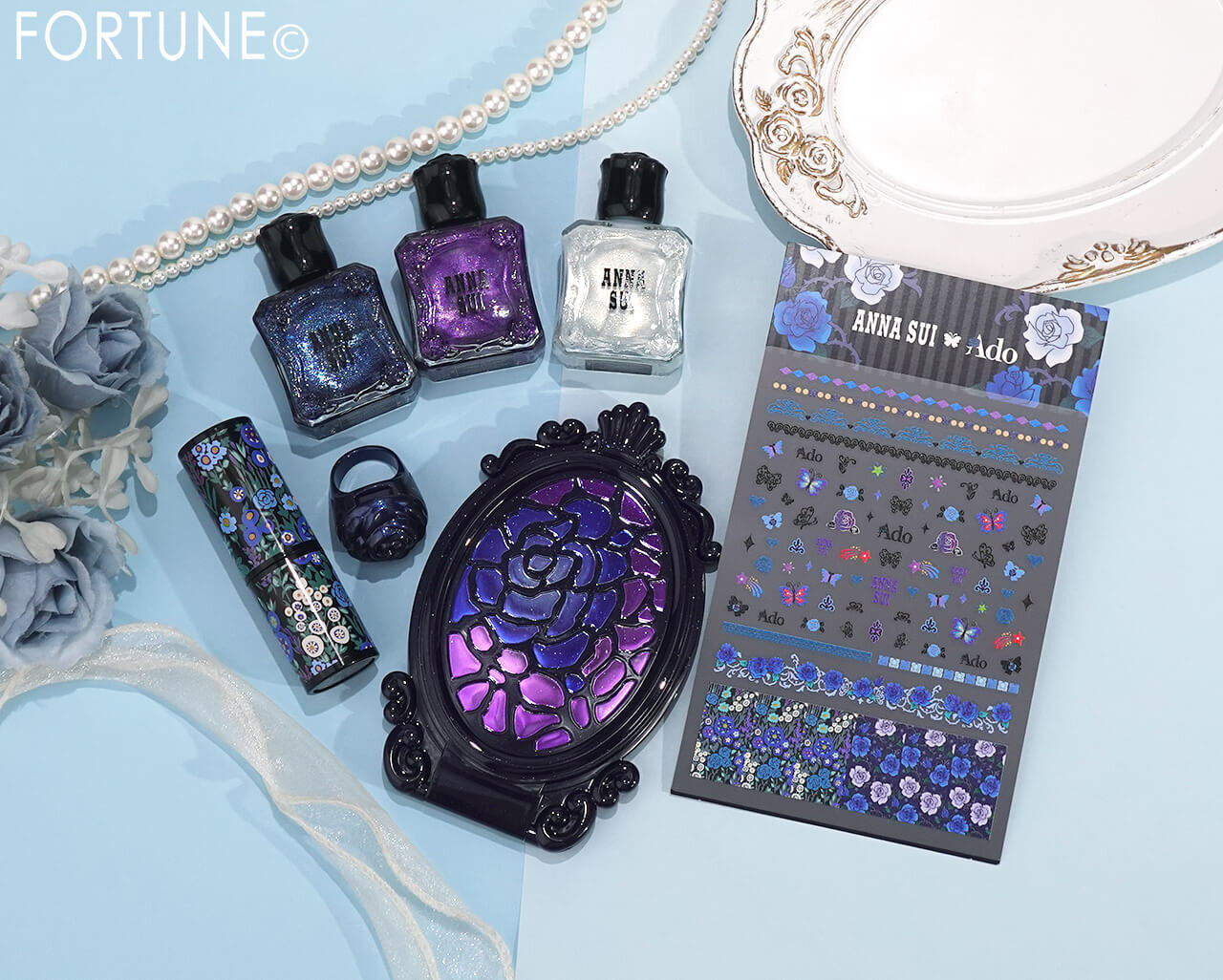 ANNA SUI COSMETICS（アナ スイ コスメティックス）2026年クリスマスコスメ『アナ スイ ブルー ローズ ルージュ A』『アナ スイ リング リップバーム A』『アナ スイ ネイルカラー』『アナ スイ ネイル ステッカー A』『アナ スイ スペシャル ミラー A』