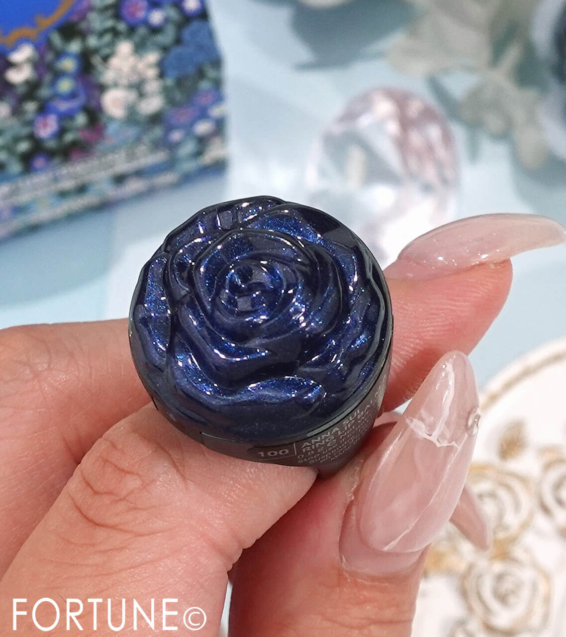 ANNA SUI COSMETICS（アナ スイ コスメティックス）『アナ スイ リング リップバーム A』