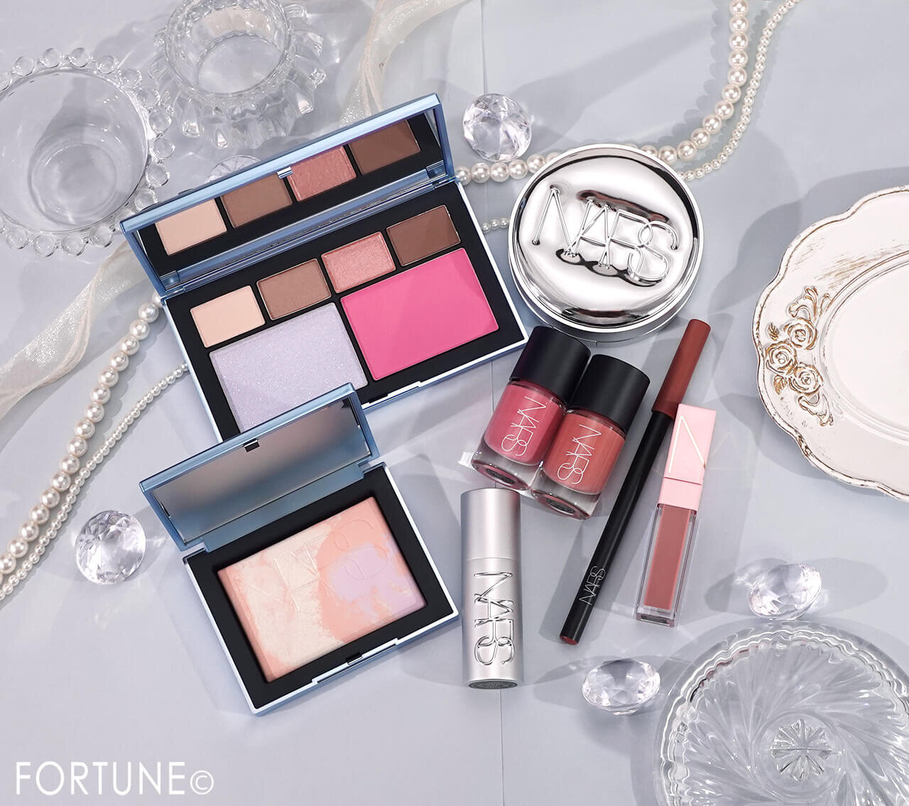 NARS（ナーズ）　2026年クリスマスコフレ　ホリデー限定コスメ