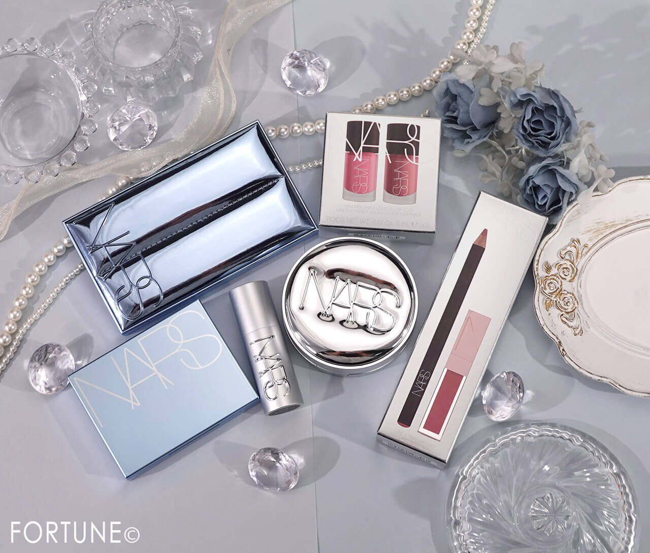 NARS（ナーズ）　2026年クリスマスコフレ　ホリデー限定コスメ
