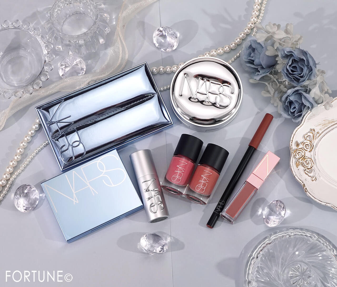 NARS（ナーズ）　2026年クリスマスコフレ　ホリデー限定コスメ