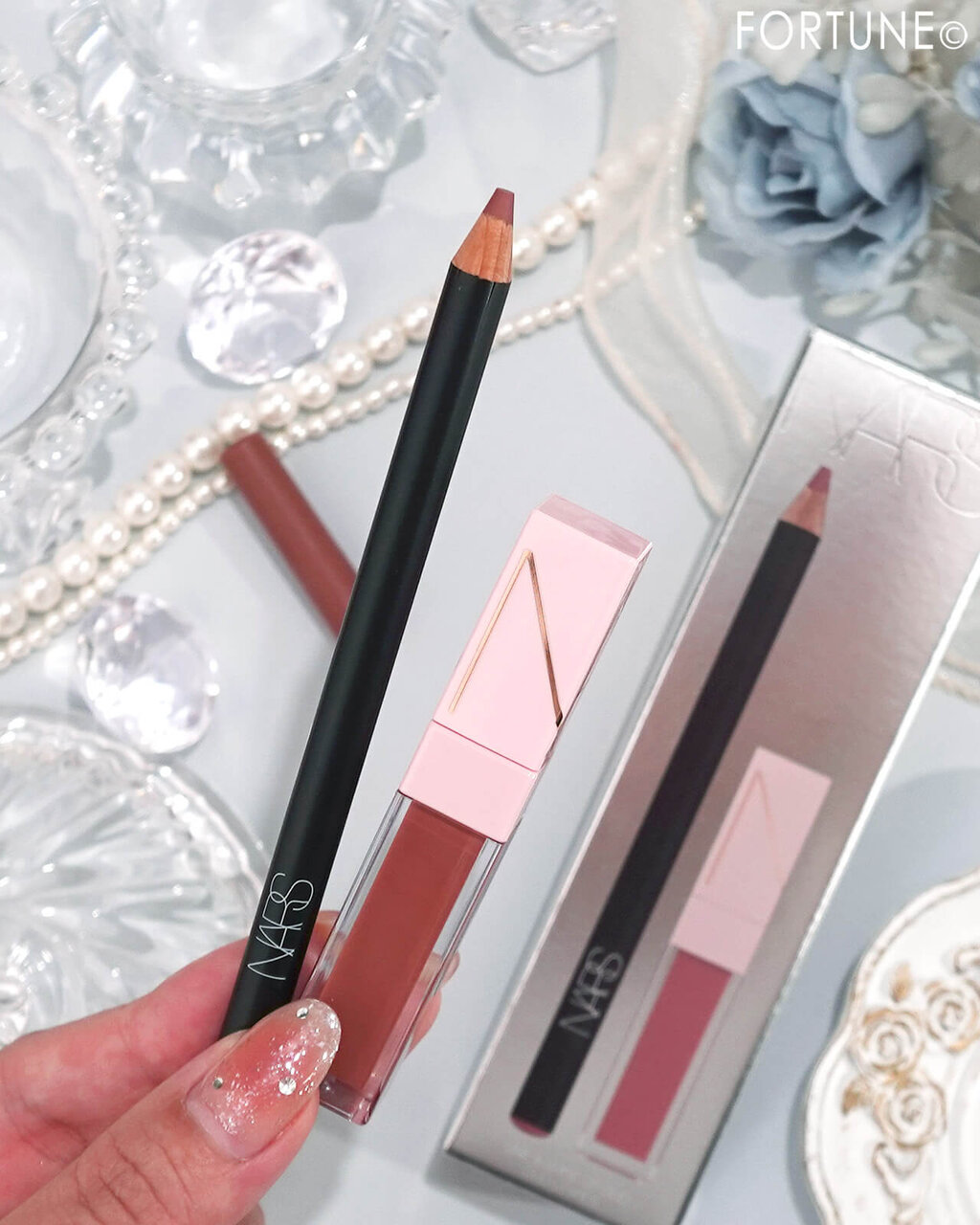 NARS ライン＆シャイン リップ デュオ
