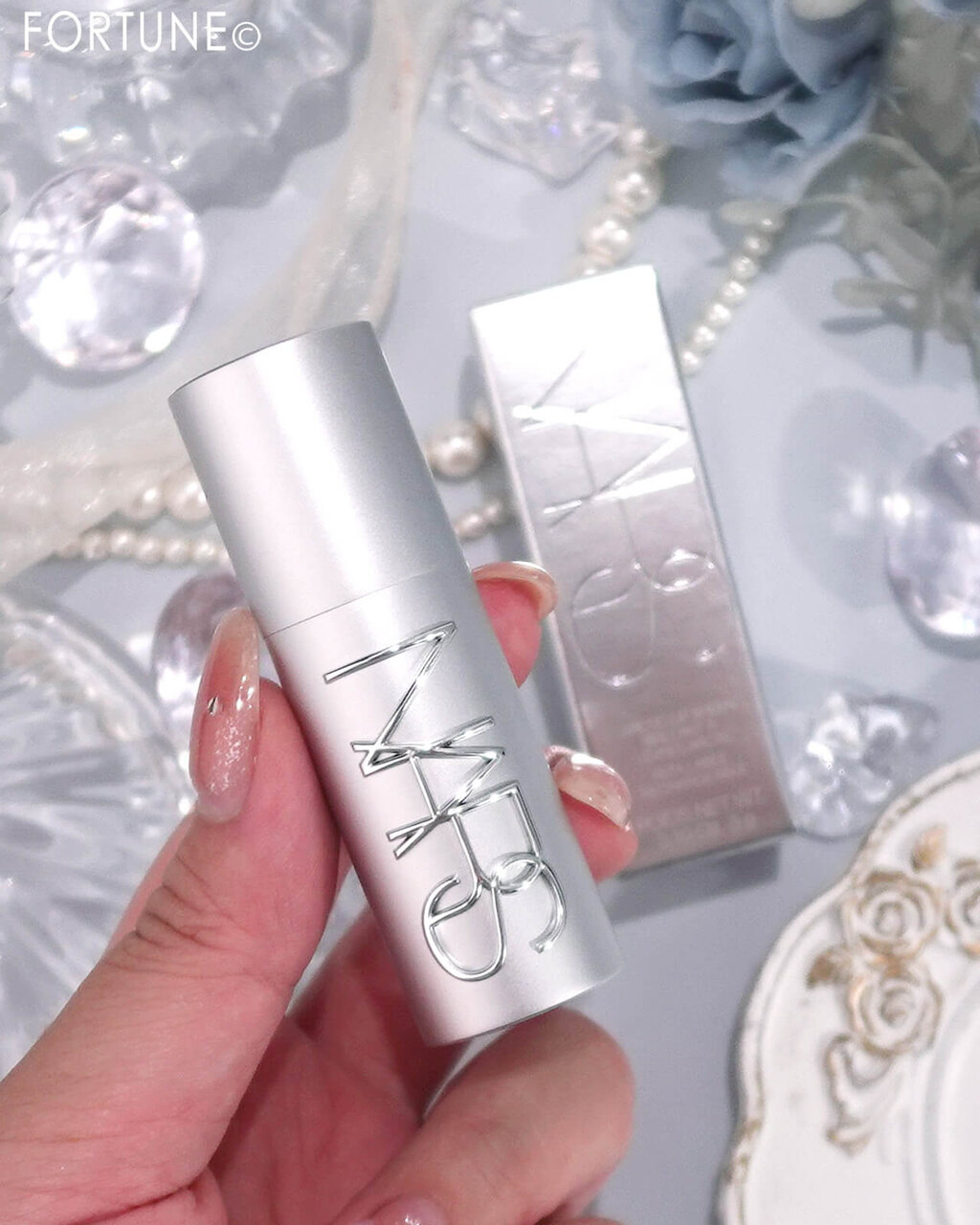 NARS アークティック PHアジャスティング リップシーン