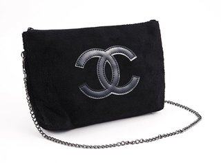 CHANEL　フェイクファー チェーン付ポーチ (320725)
