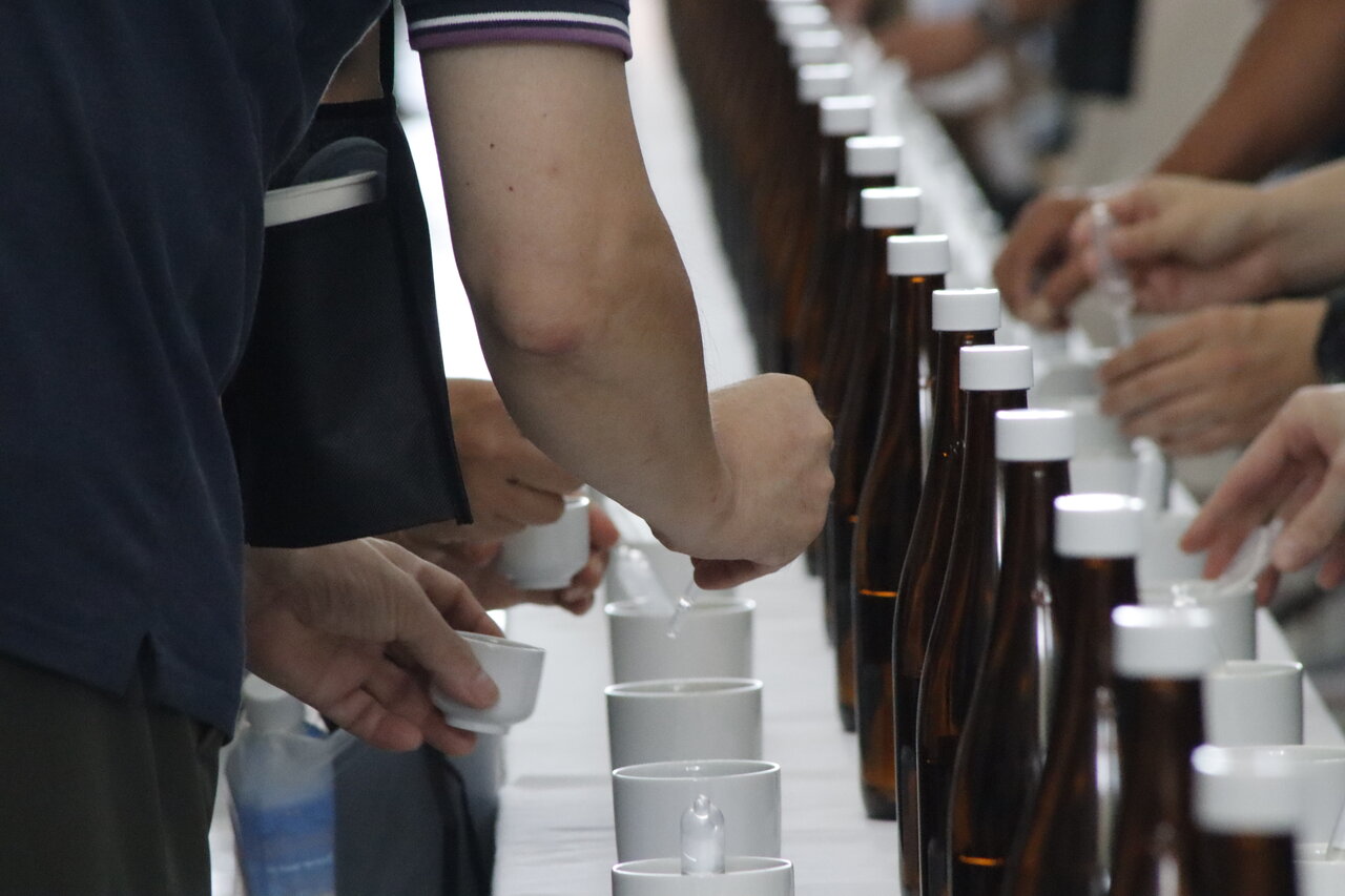 貯蔵原酒100本のきき酒会