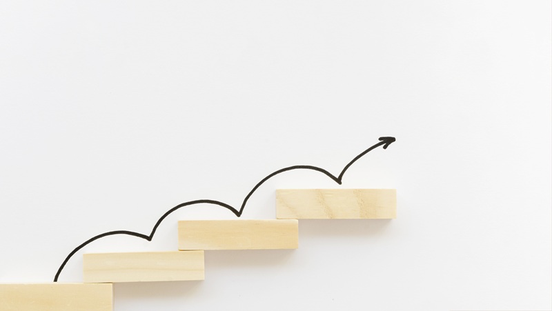 初心者でも実践できる!ユーザーインタビュー分析の4ステップ