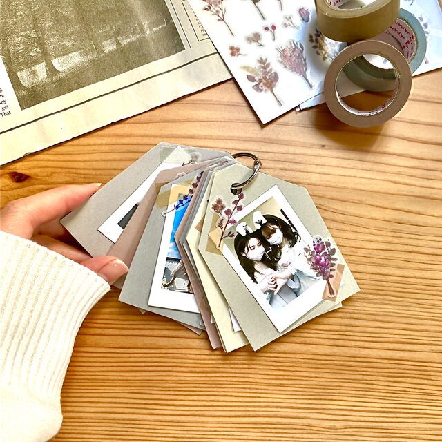 手作りアルバムプレゼントの最新版 タグ風アルバム がお洒落すぎる Aroom エールーム おうち時間に Aのアイディアを