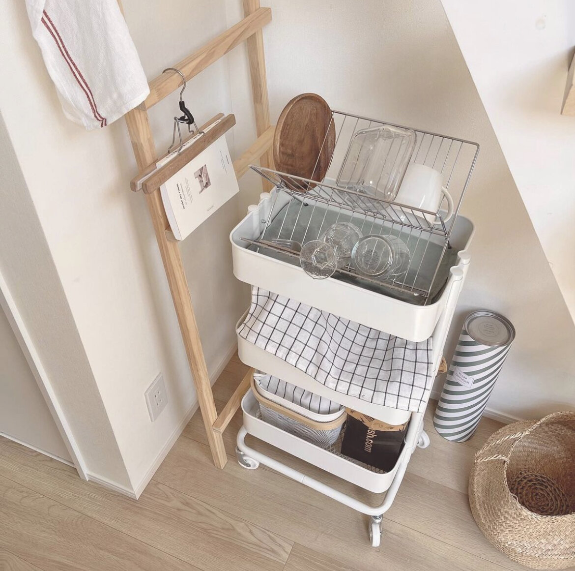 キッチン編 おしゃれに楽しむ一人暮らしインテリア Aroom エールーム おうち時間に Aのアイディアを