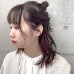 【ズボラ歓喜】ウルフカットが2021年に流行る？セットが簡単だから！