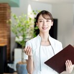 エステとリラクゼーションの違いは？施術内容と目的を解説