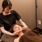 小顔効果は本当！？エステで受ける「コルギ」の驚きの効果とサロン情報