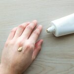イプサ クリエイティブオイルは、なぜ注目されていた？廃盤でも語られる魅力と代替アイテム