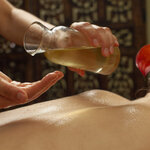 初めてのシロダーラエステ｜究極のリラックスを体験。効果から施術後の過ごし方まで