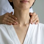 リンパマッサージと経絡マッサージの違いとは？効果と、自分に合う施術の選び方