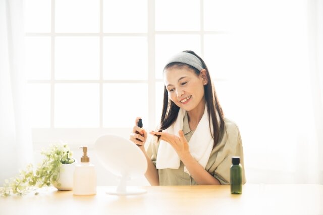 香水との違いは?ヘアミストを使っても良い香りが持続する使い方や選び方を解説