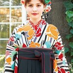 どっちがお得?卒業式の袴は購入?それともレンタル?