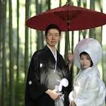 これなら大丈夫!和装婚での立ち居振る舞いの基本を学ぼう