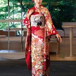 振袖姿の丸顔さんに似合うのは、どんなヘアスタイル?
