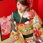 成人式の振袖にリボンの髪飾りなんていかがでしょう♡