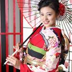 地味な黒髪も、振袖に合わせると華やか和服美人に大変身♪