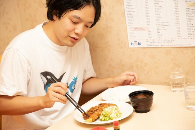 「おうちでは作れない”揚げ物”が、働くパワーの源！」Webディレクター・がんつさんのおいしい時間