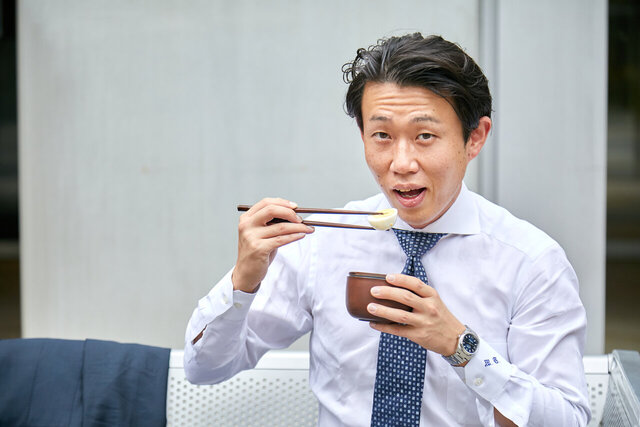 「”話す”こと自体に価値を提供することが自分の仕事」都内外資系金融機関営業・たかばやしさんのおいしい時間