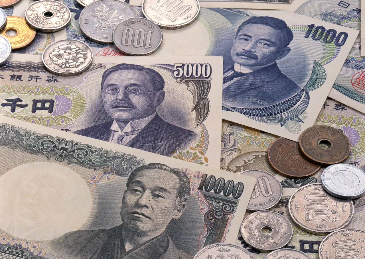 ボーナスは貯金する?それとも使う?お金に対するみんなの考えは…?