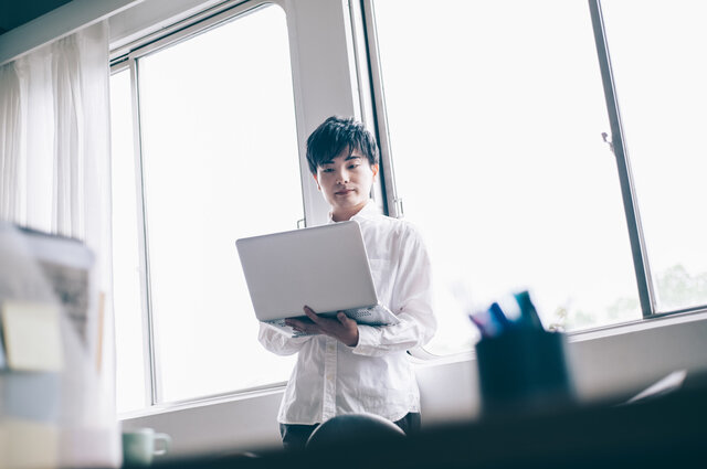 サラリーマンの副業はWEBデザイナーがおすすめ!仕事の獲得方法