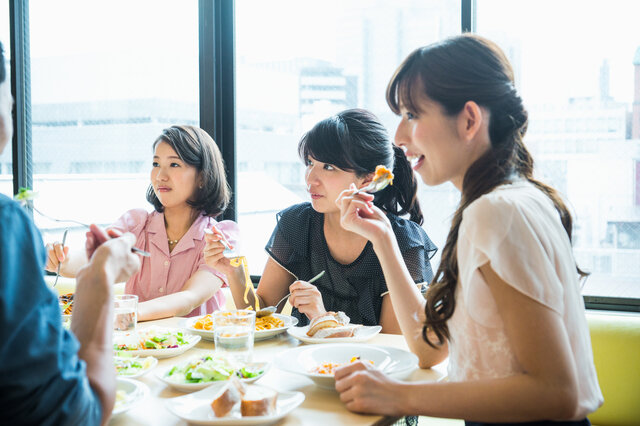 【交際費を節約して貯金するコツ】人付き合いを大切にしながらお金を貯めよう!