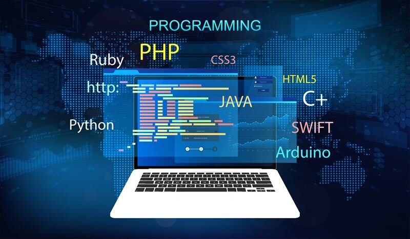 プログラミングを副業にするためには? 資格は取得しておいた方がいい?
