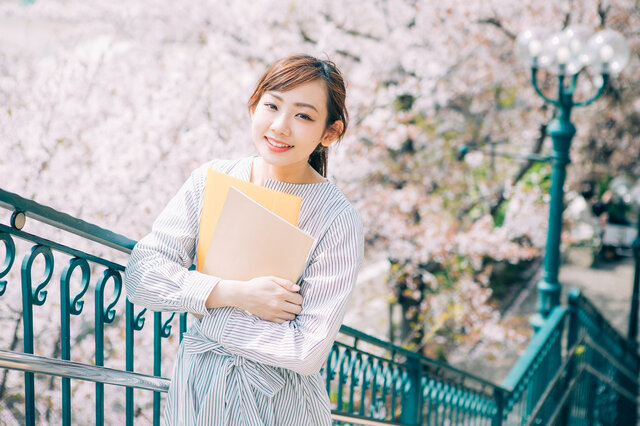 学生向けのクレジットカードとは?特徴やメリットを比較&解説