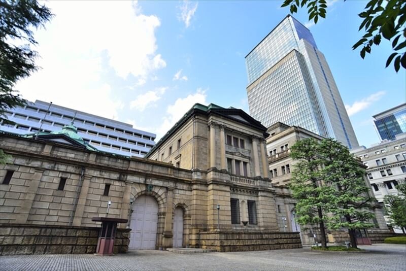 銀行クレジットカードの作り方!特徴やメリットも併せて解説
