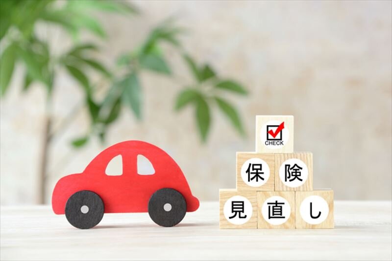 ドル建て保険の解約は注意がいっぱい!どんなタイミングでするべき?