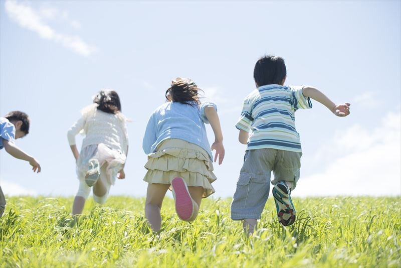 今加入すべき最適な子供の保険は保証型保険?それとも貯蓄型保険?